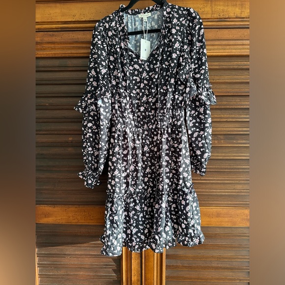 Stellah Floral dress size large NWT READY FOR FALL DRESS - Picture 2 of 7